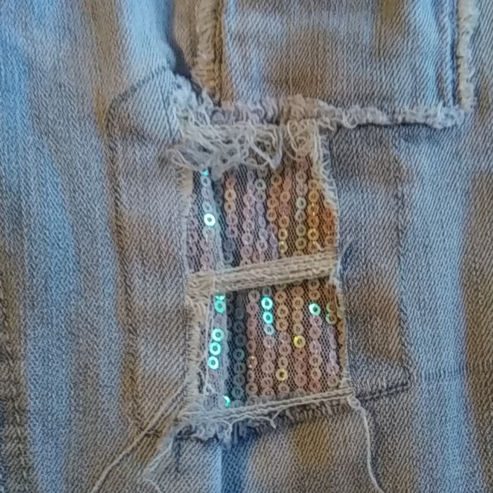 Jeans - Picture 2 of 3